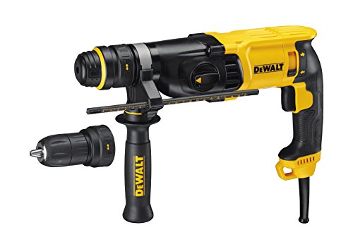 Der DeWalt Bohrhammer ist ein Geheimfavorit unter den Profis. Er ist sehr handlich und dank 800 Watt enorm leistungsstark.* DeWalt SDS-plus Kombibohrhammer/Schlagbohrmaschine (800 Watt, max. Bohrleistung (Beton) 26 mm, Schnellwechsel-Bohrfutter, Drehstopp für Meißelarbeiten, Sicherheitskupplung, inkl. Tstak-Box), D25134K - 1